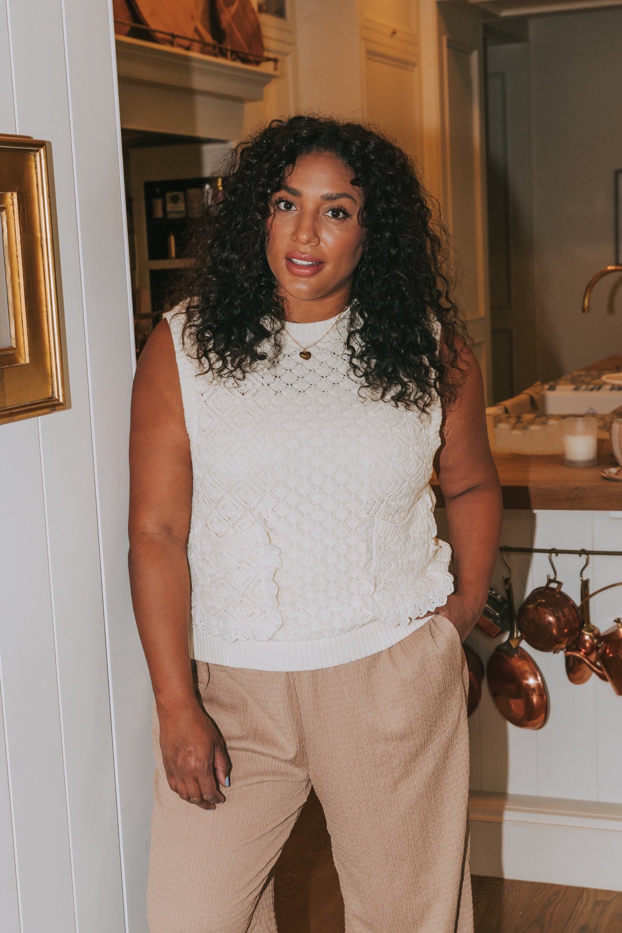 PLUS SIZE - Little Bit Closer Top