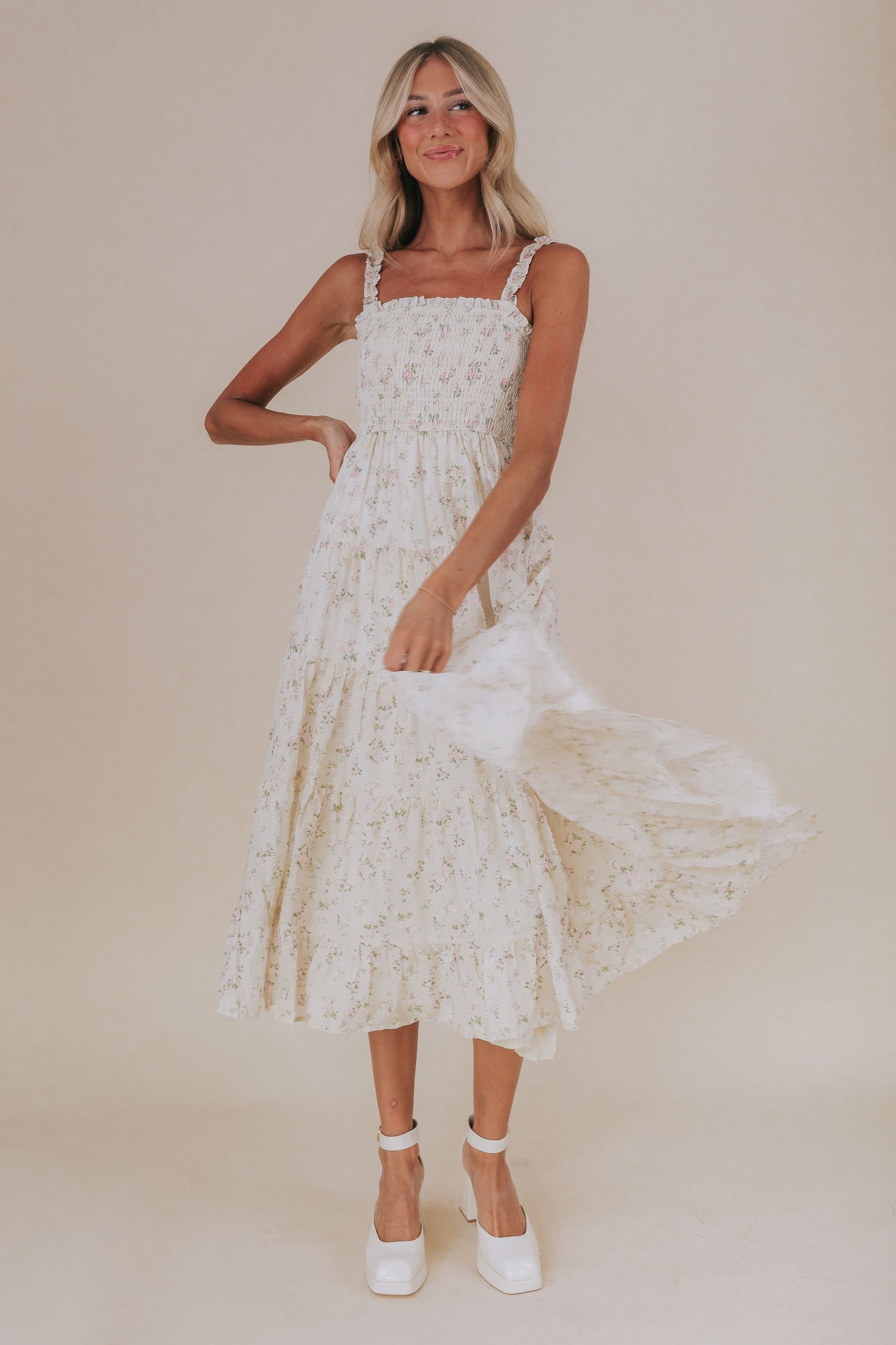 Single Glance Dress