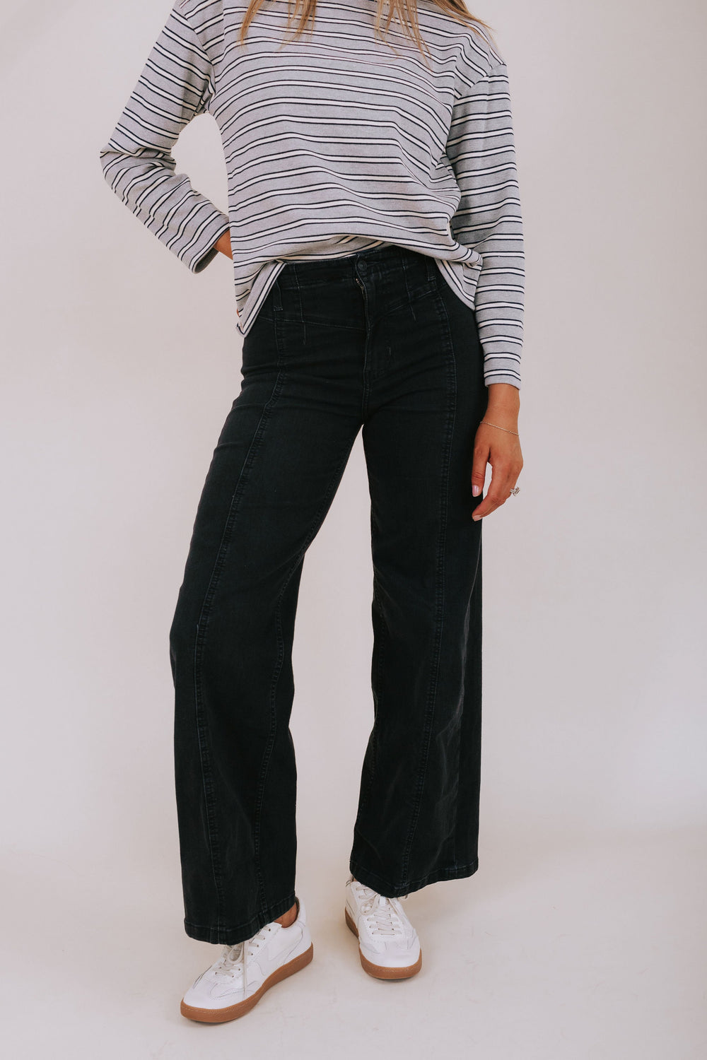 Goodie Goodie Libre Wide Leg Jeans // Free People *24-32*