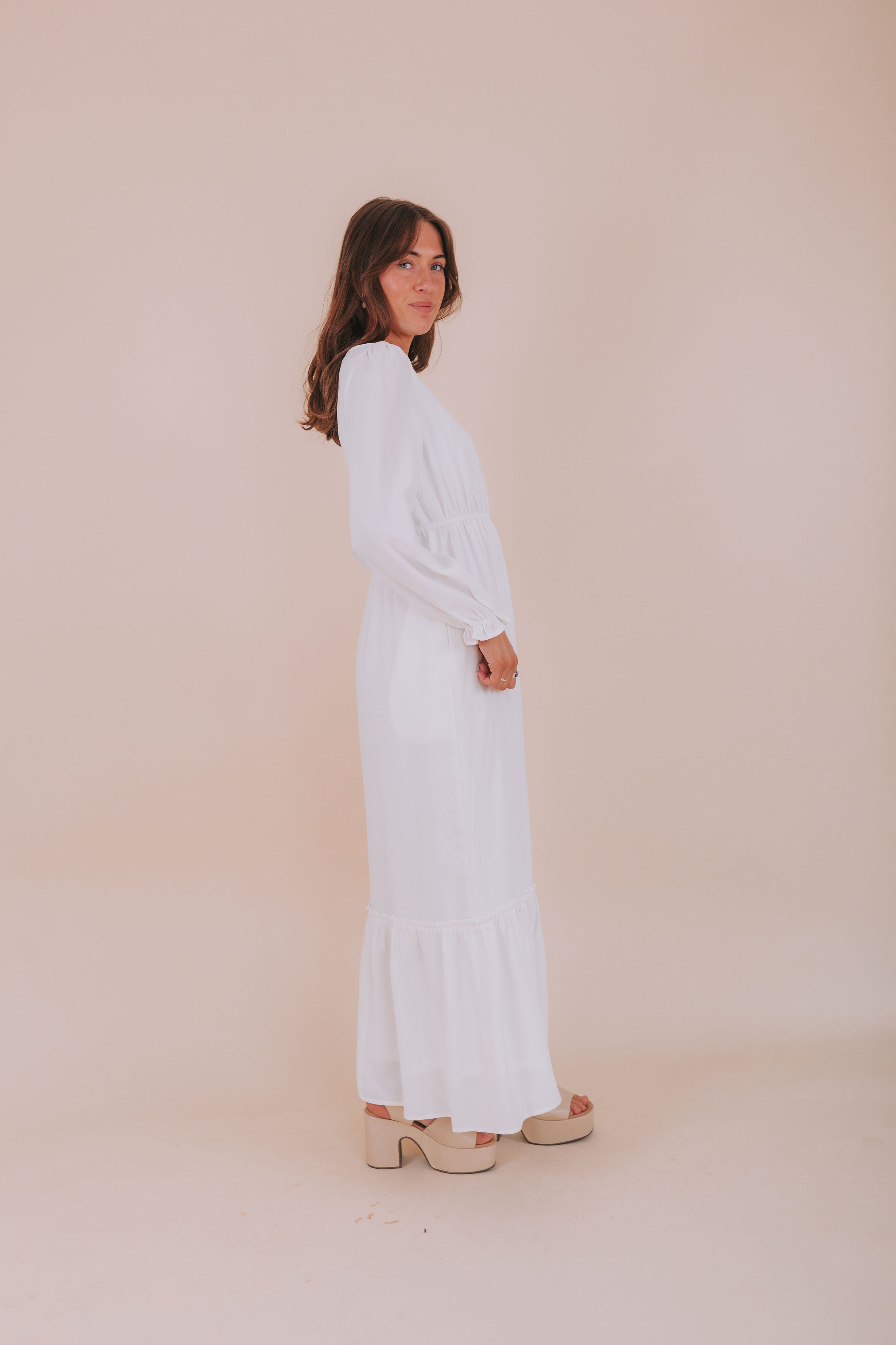 EXCLUSIVE - The White: Phyllis