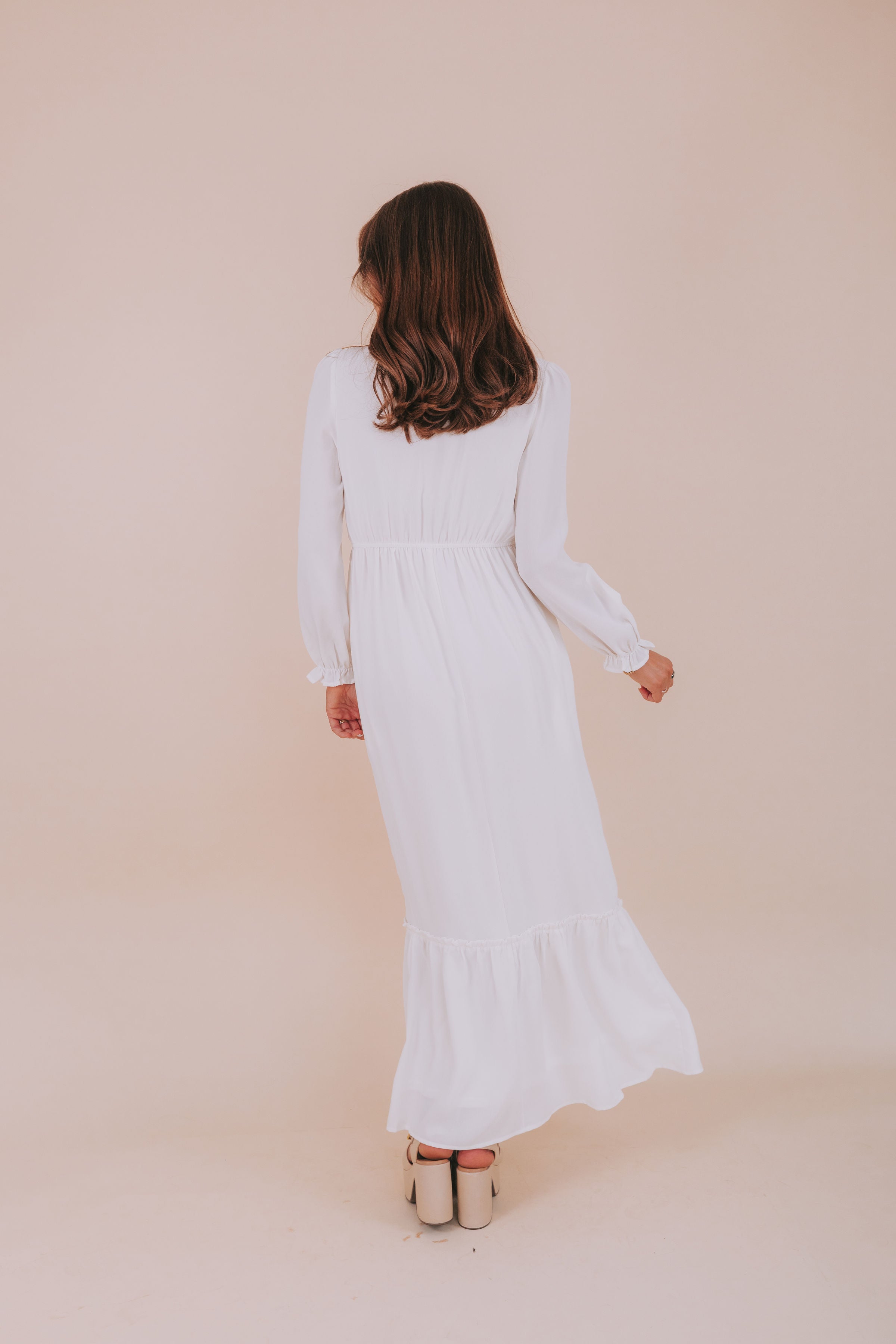 EXCLUSIVE - The White: Phyllis