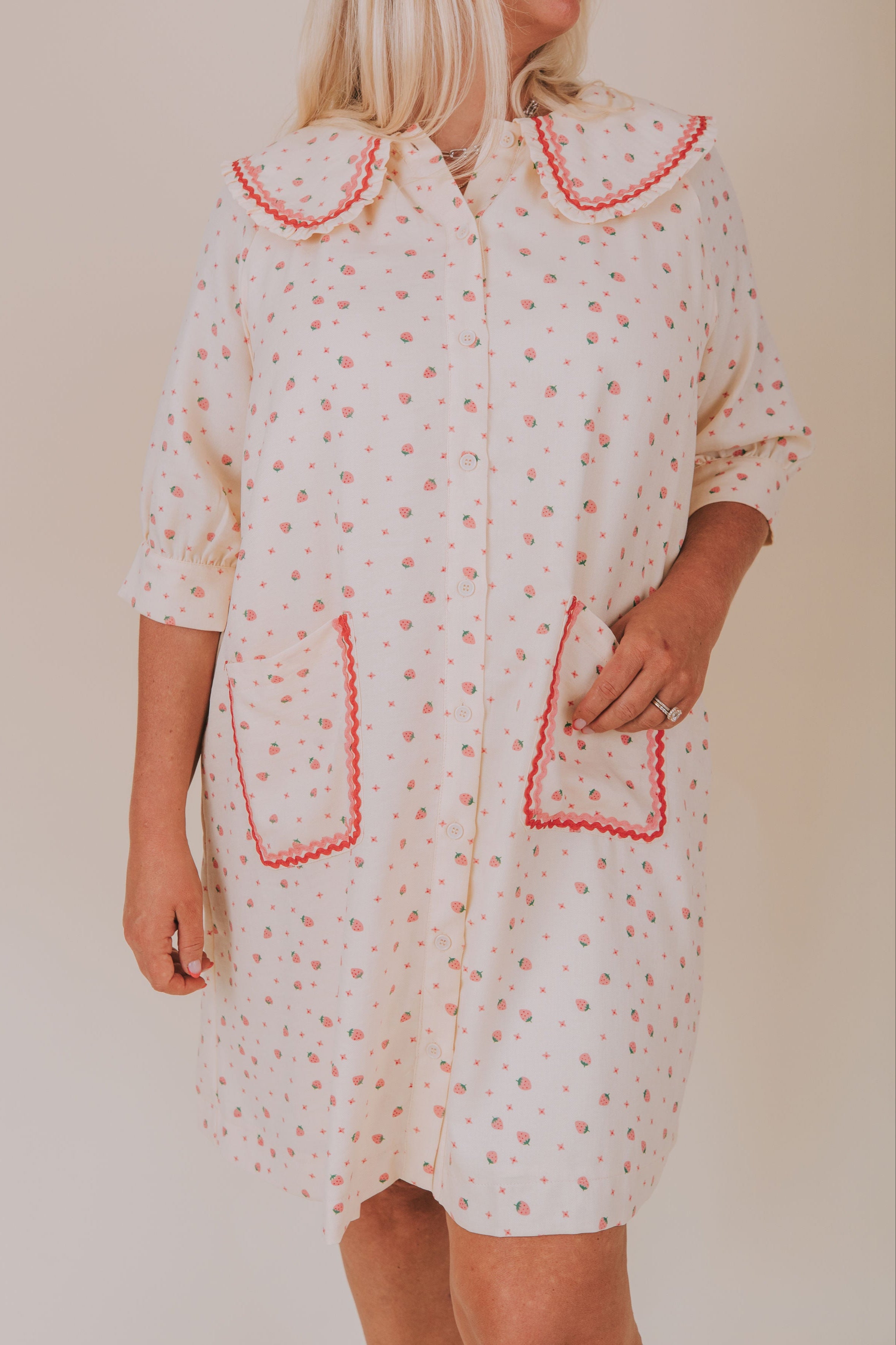 PLUS SIZE - Fresh Strawberries Dress