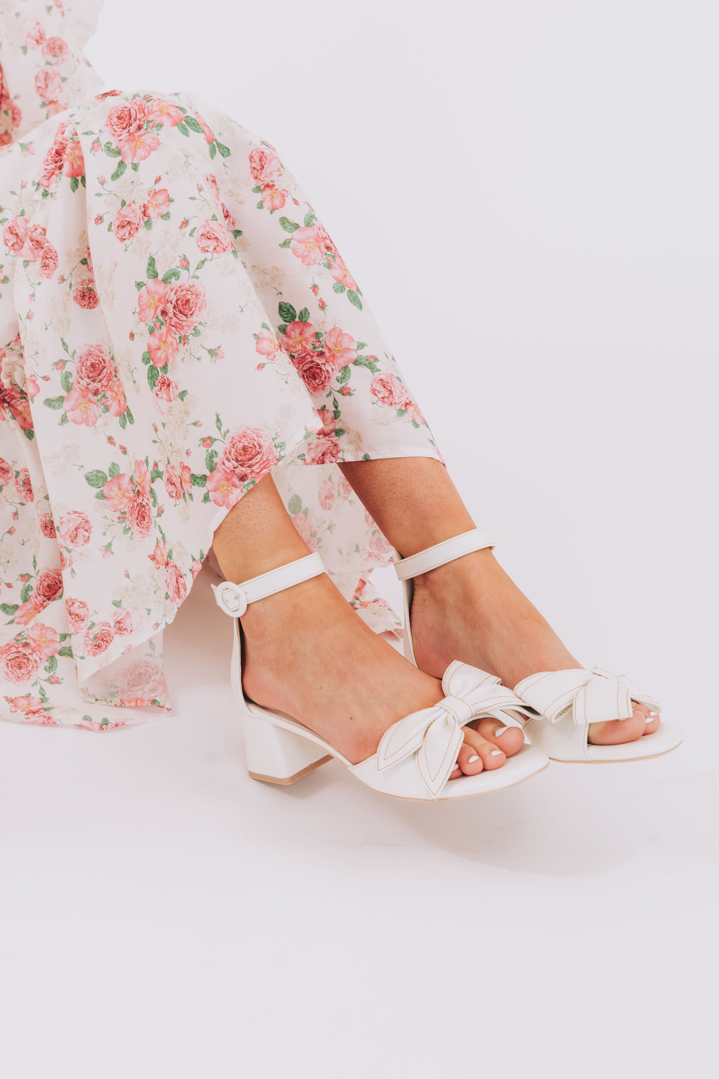 Vigo White Heel