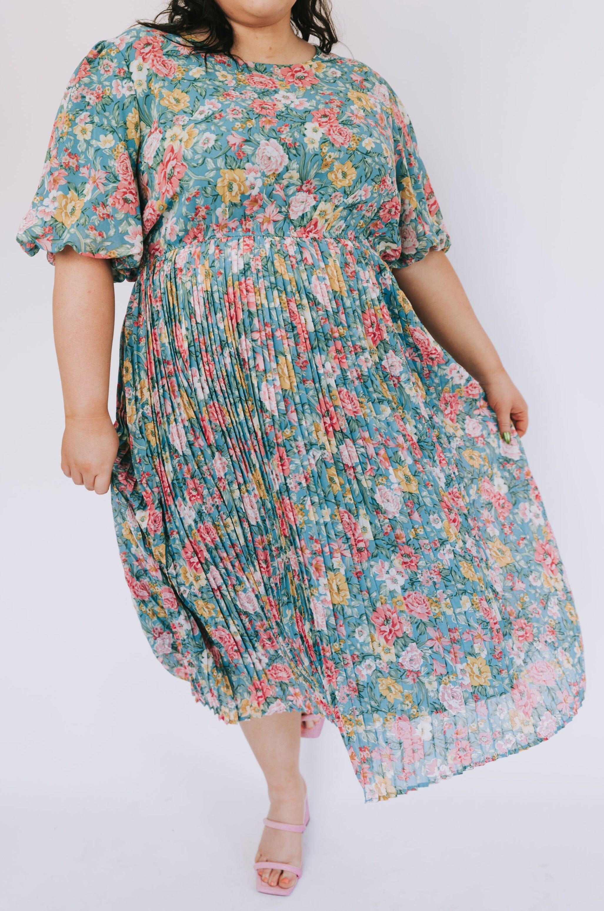 PLUS SIZE - Key To My Heart Dress