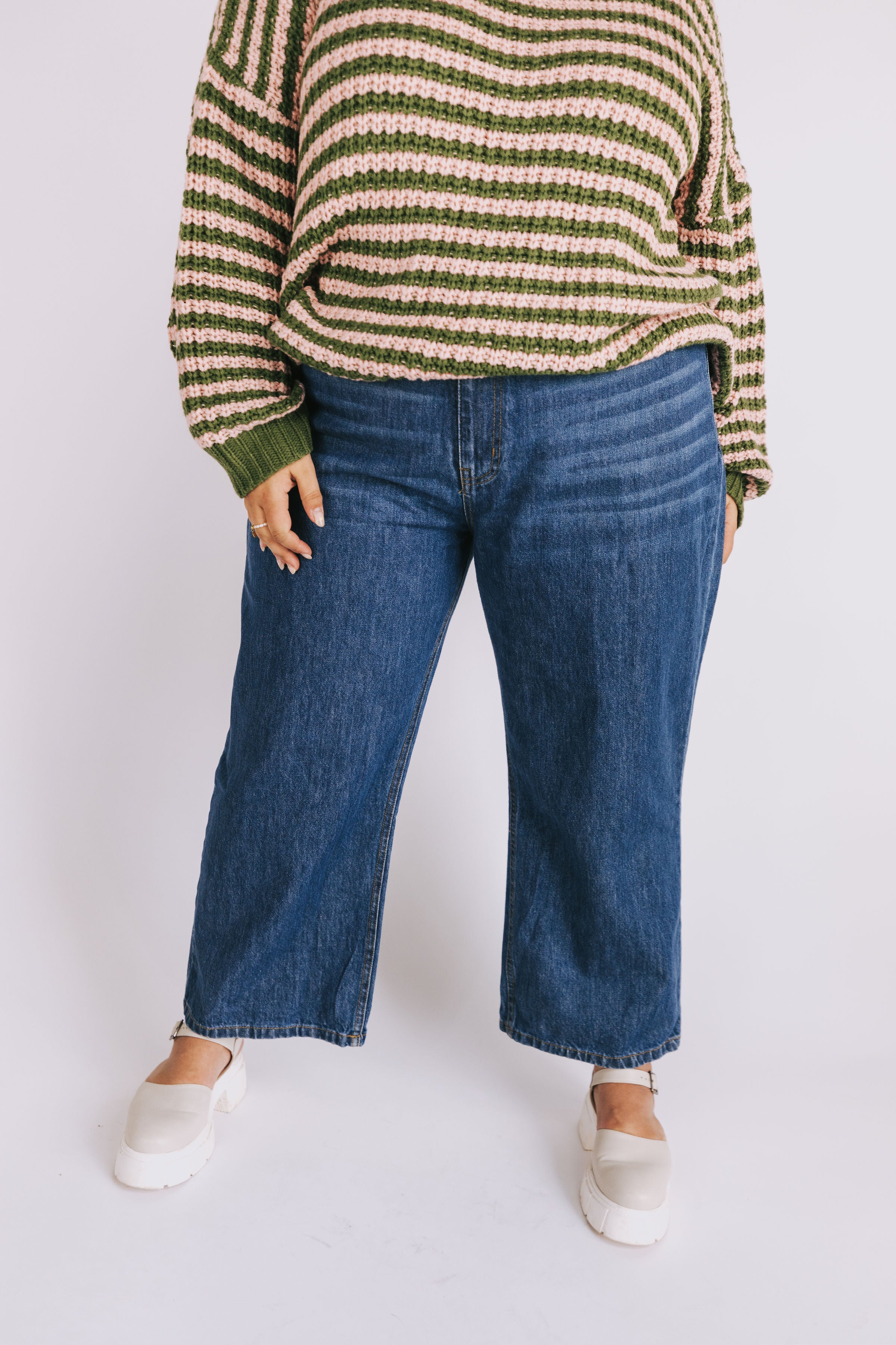 PLUS SIZE - Keep It In Line Jeans