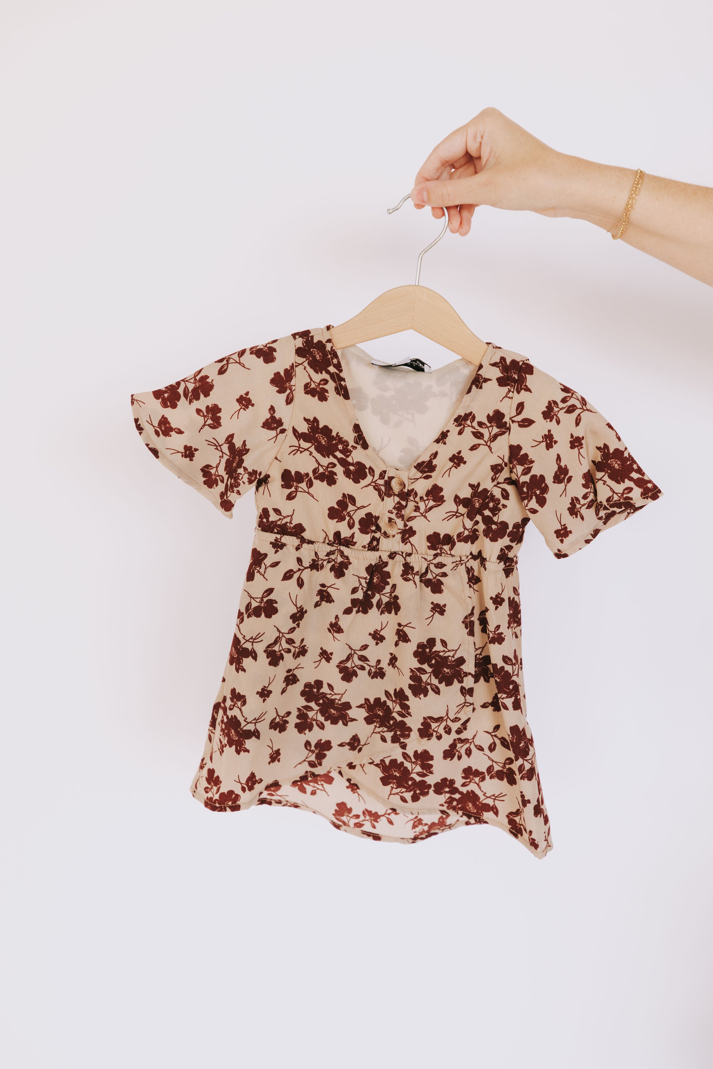 ONE LOVED BABE - Mini Windsor Dress - 5 Colors ONE LOVED BABE - Mini Windsor Dress - 5 Colors