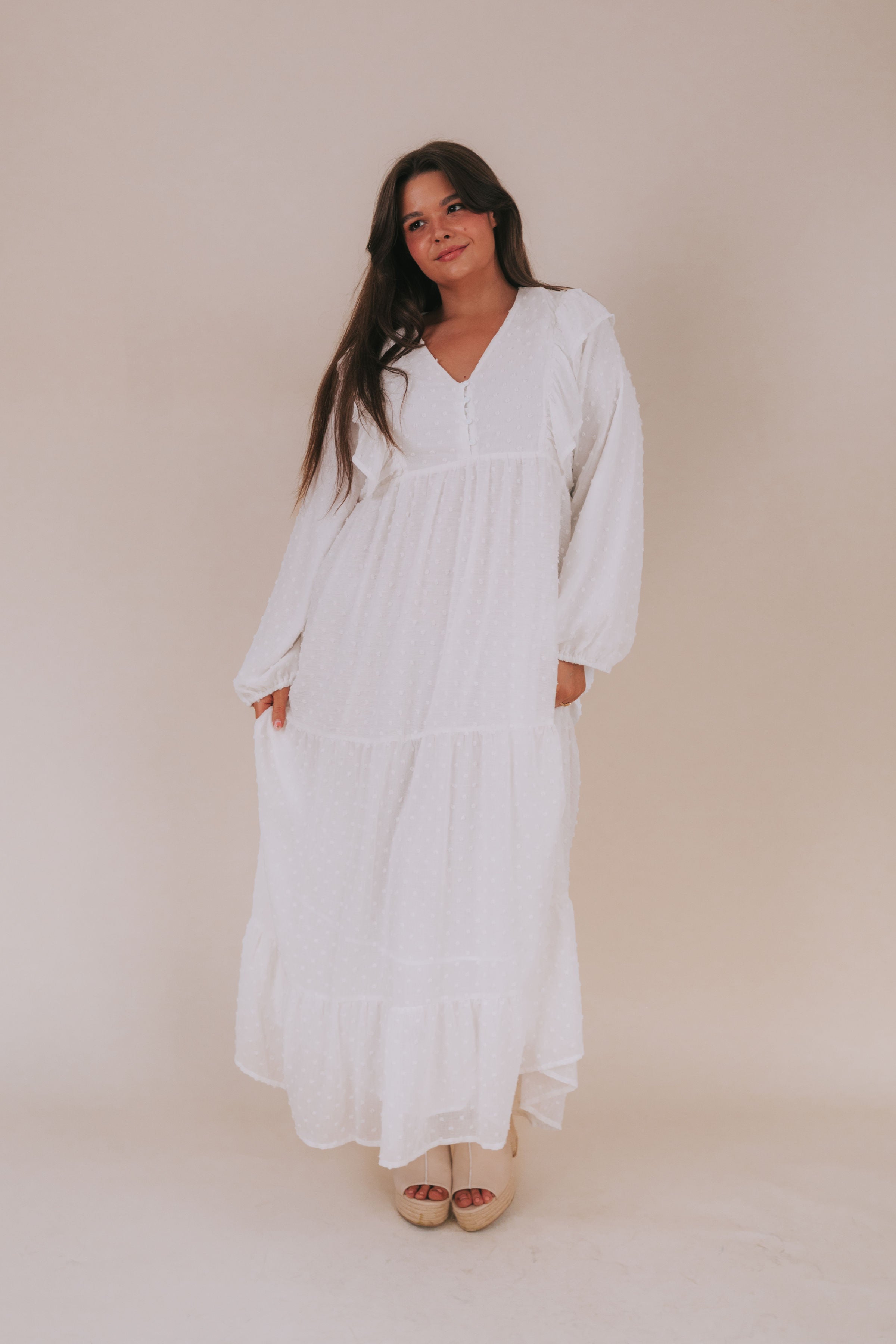 EXCLUSIVE - The White: Lillian