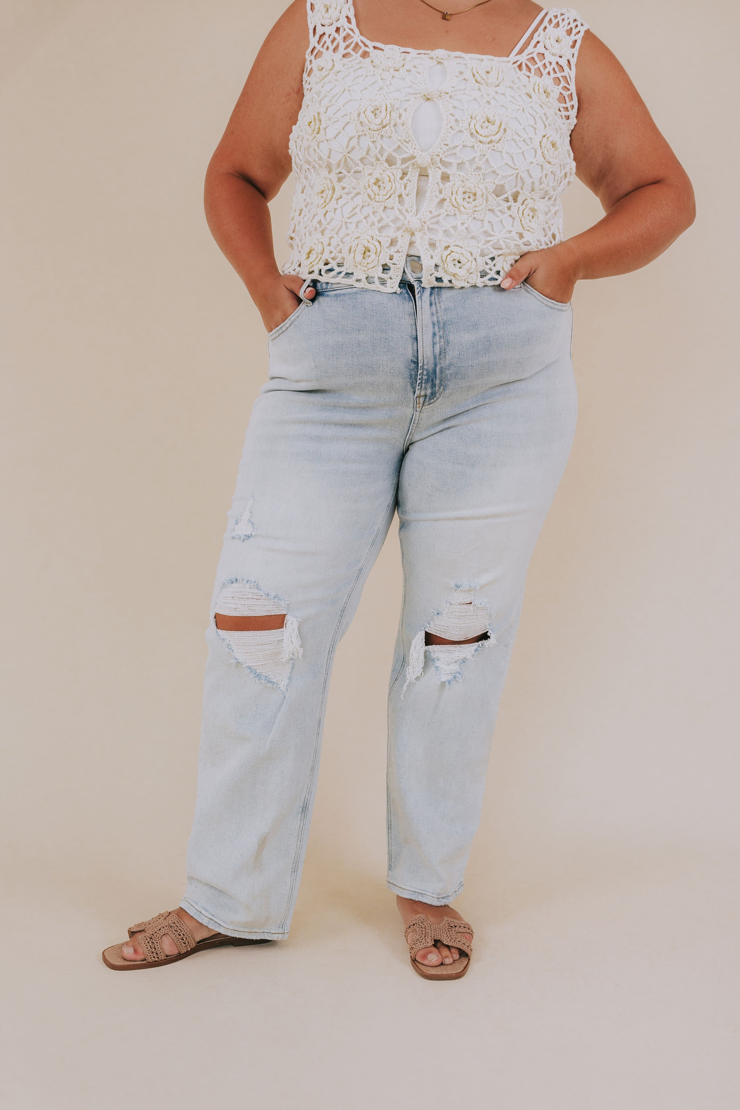 PLUS SIZE - Belong Here Jeans