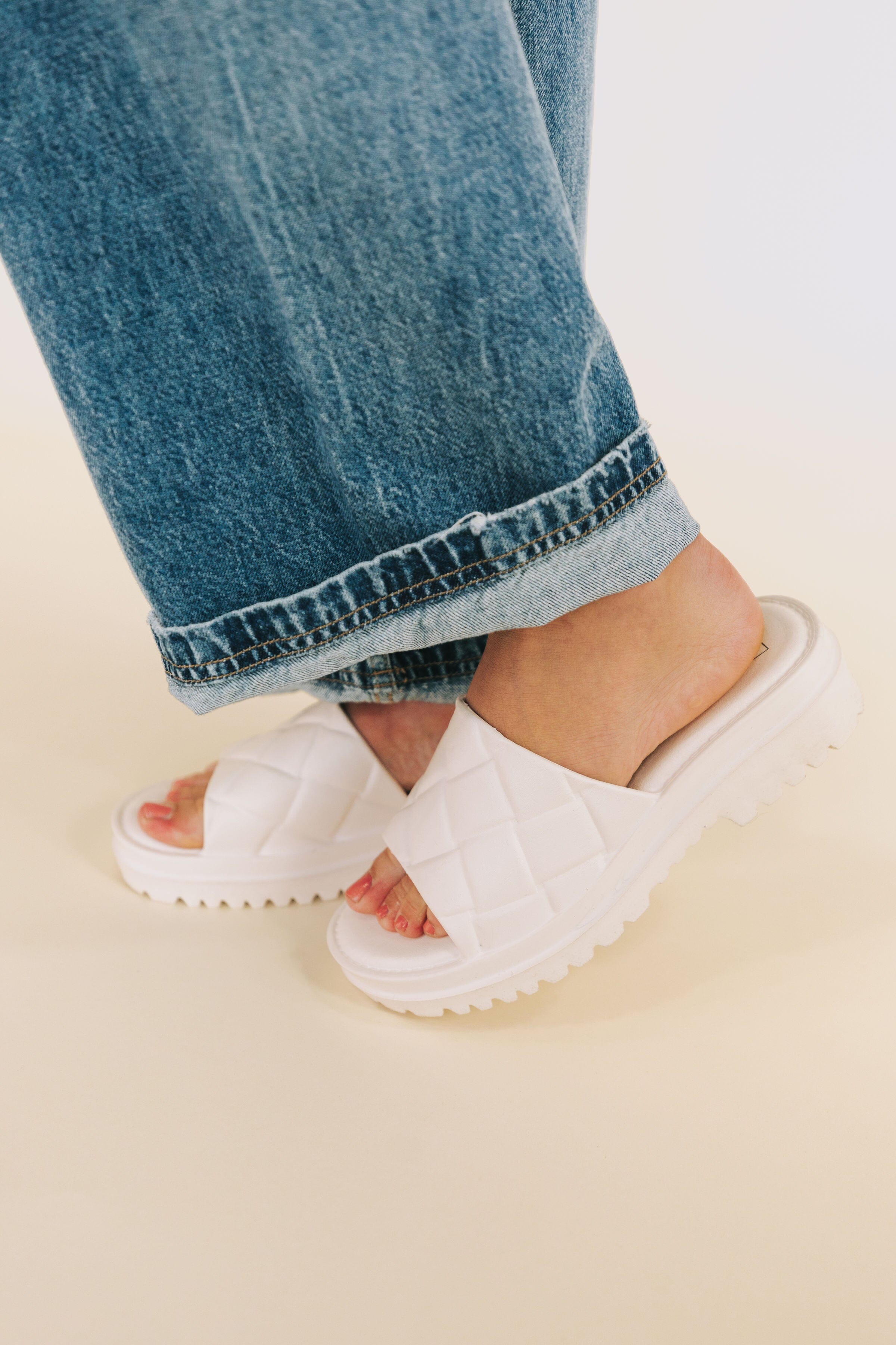 CHINESE LAUNDRY - Lightning Slide Sandal