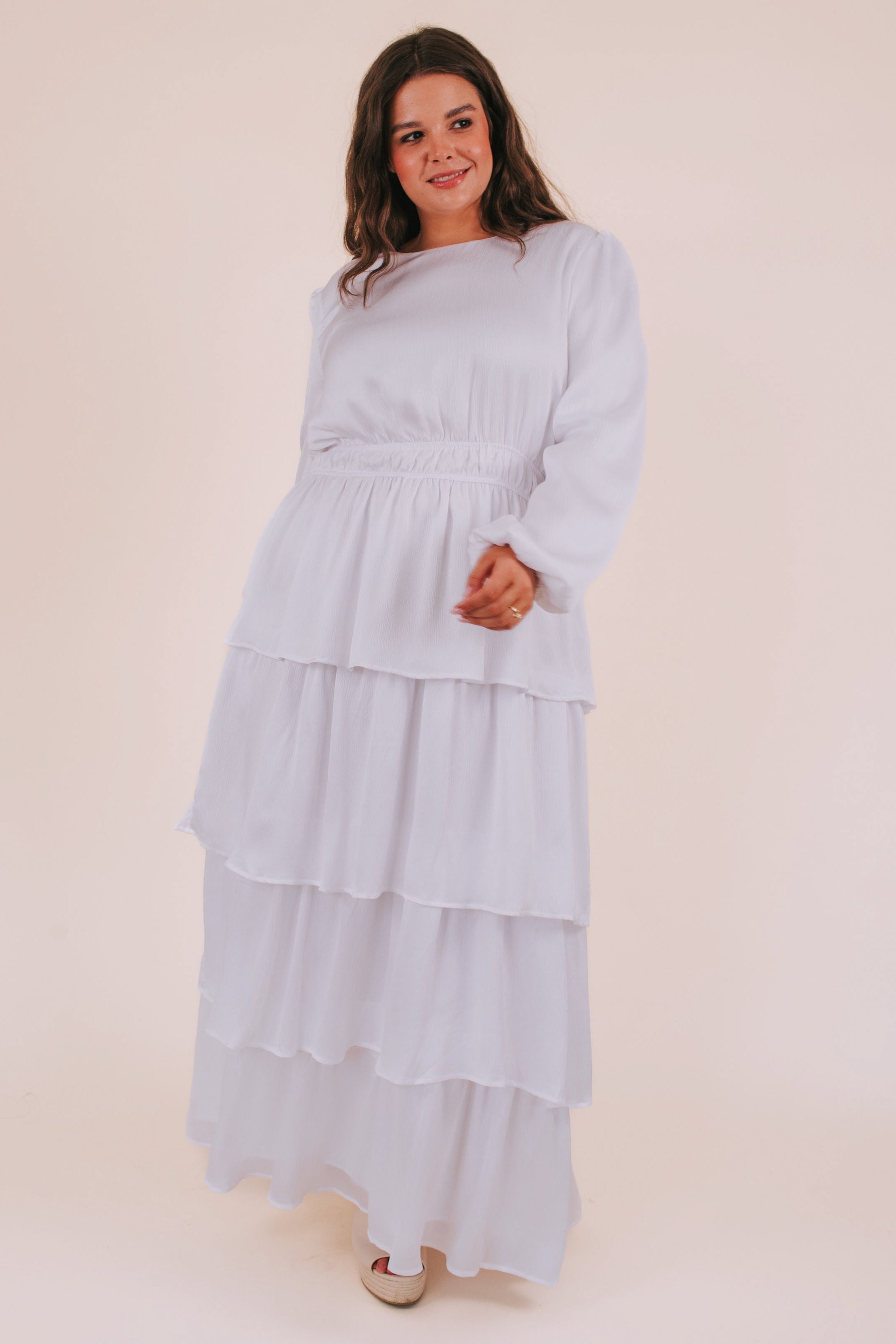 PLUS SIZE - The White: Whitney