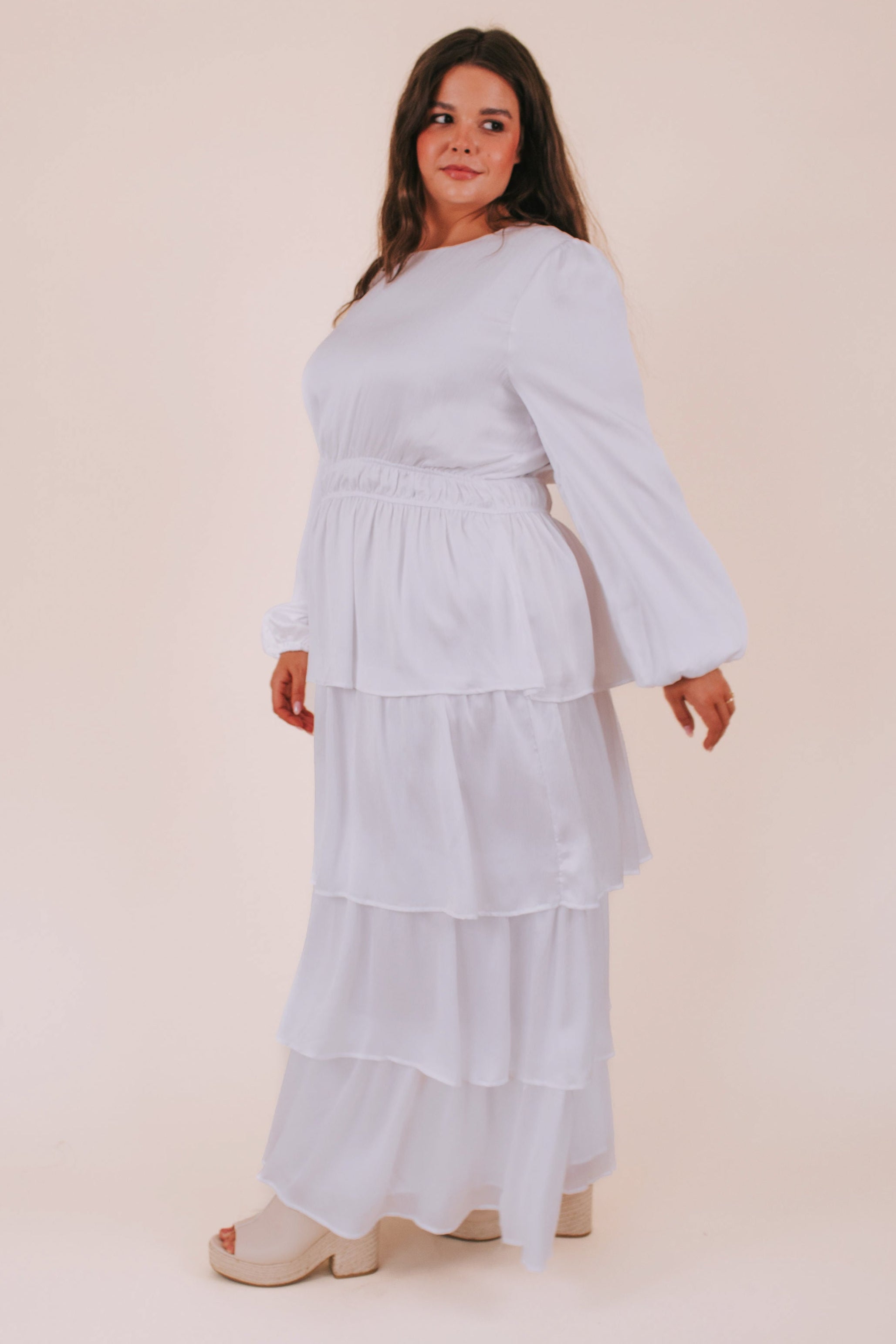 PLUS SIZE - The White: Whitney