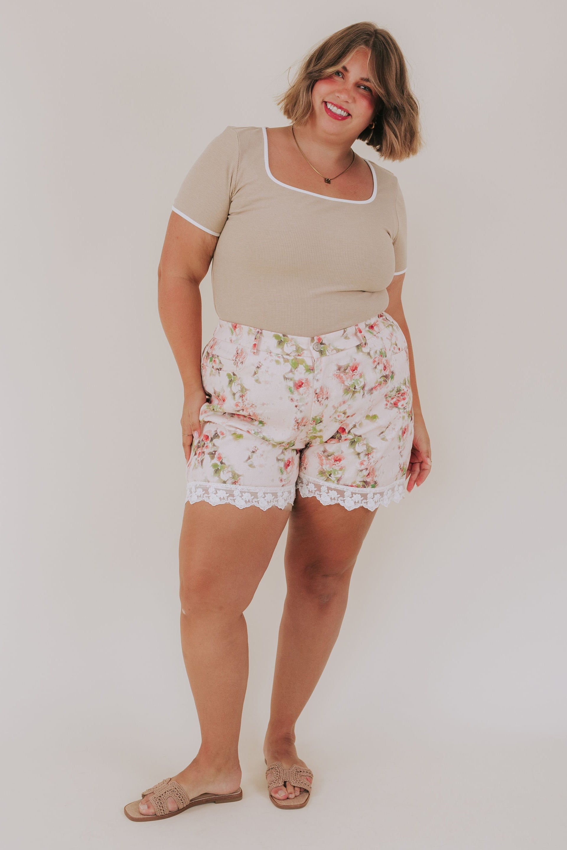 PLUS SIZE - Kindest Regards Shorts
