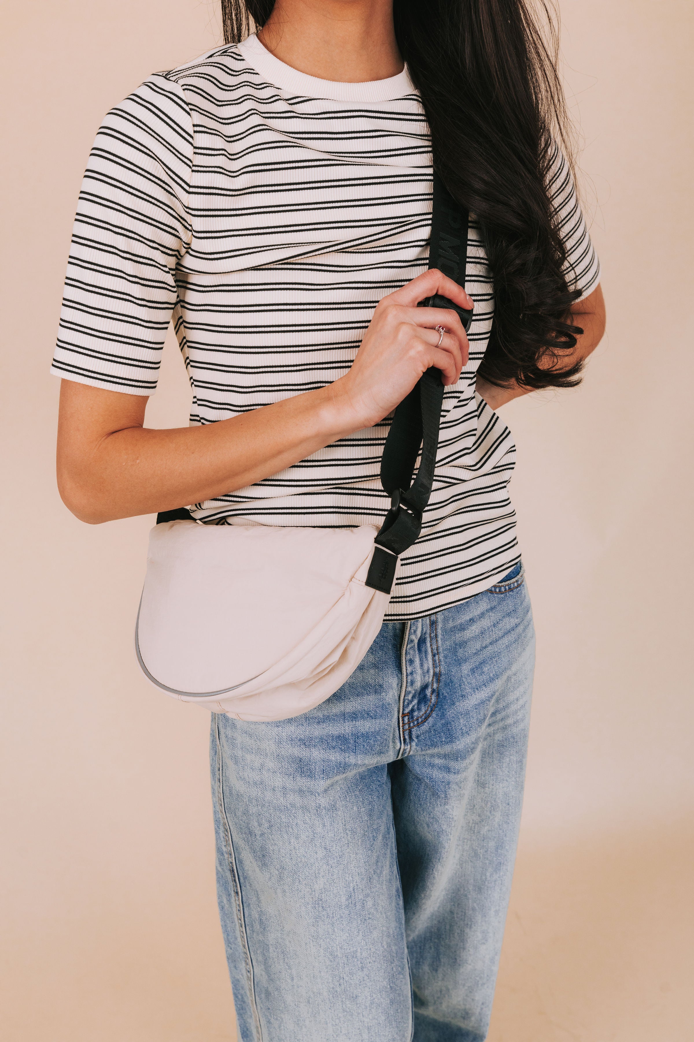 FREE PEOPLE - Bulls Eye Sling Bag by Free People in Ivory