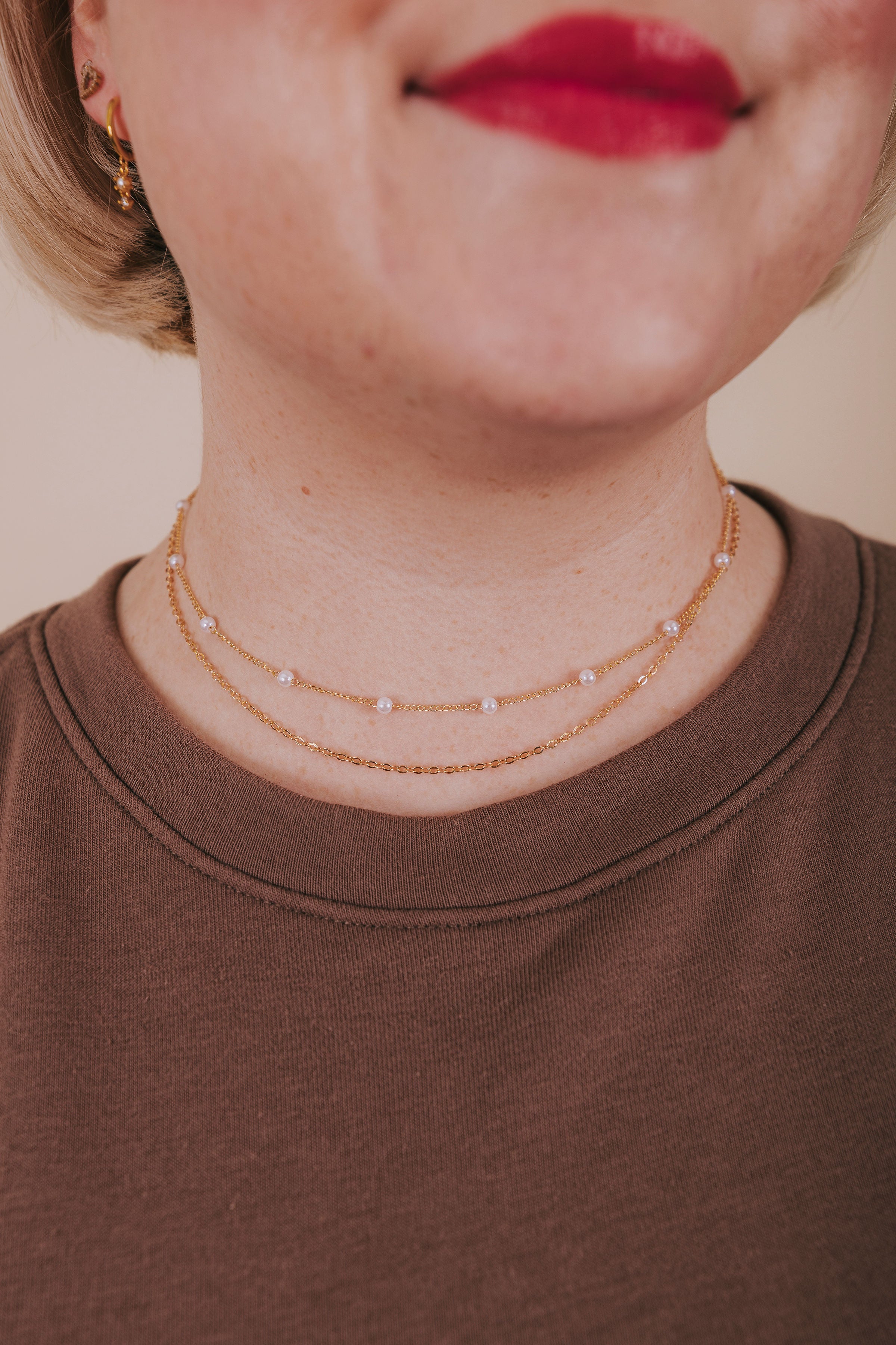 double stack pearl necklace model