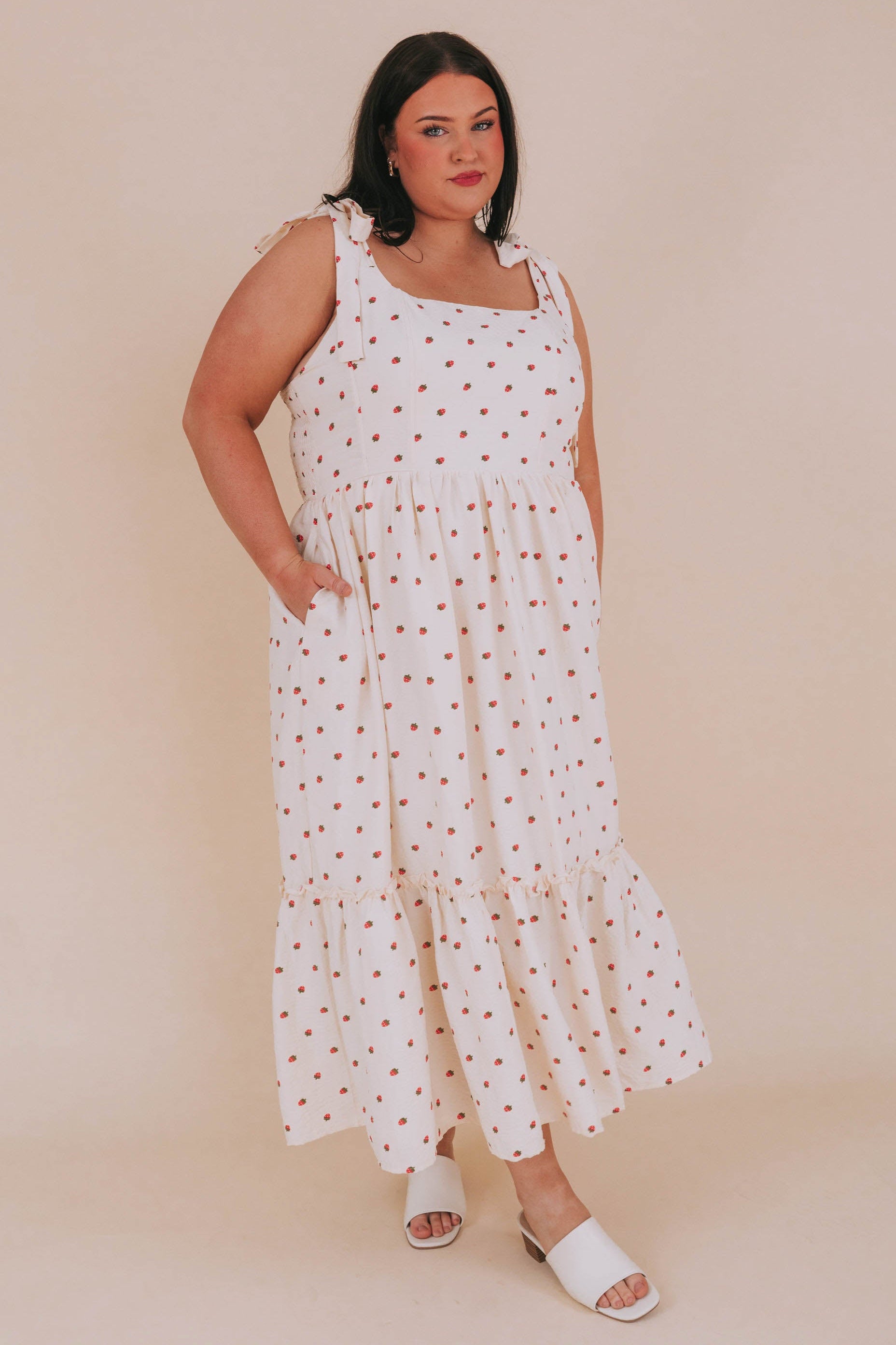 PLUS SIZE - Strawberry Kisses Dress 1X / Clean Ivory PLUS SIZE - Strawberry Kisses Dress 1X / Clean Ivory
