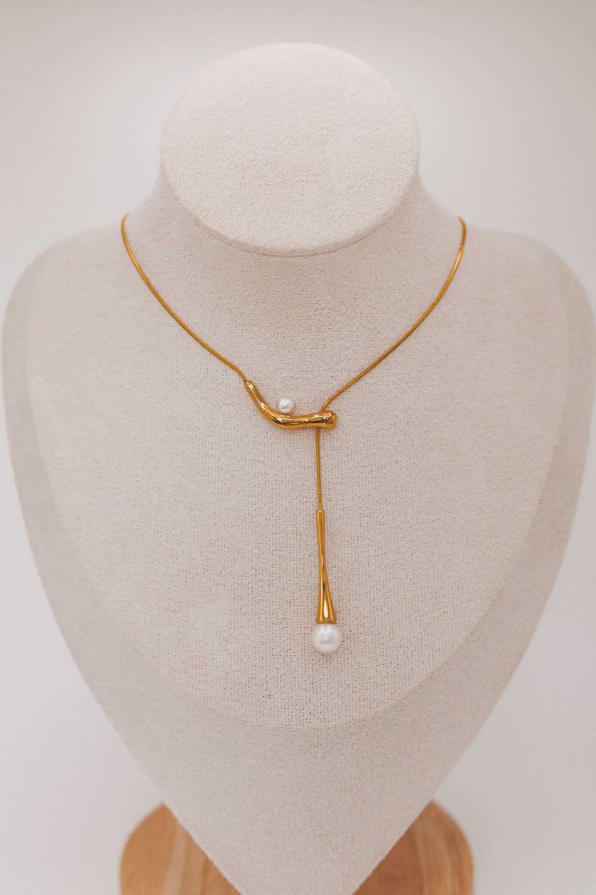 gold drop chain necklace with pearl accents