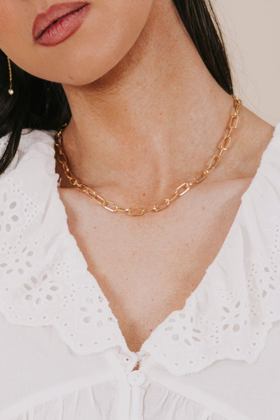 gold paperclip chain necklace model