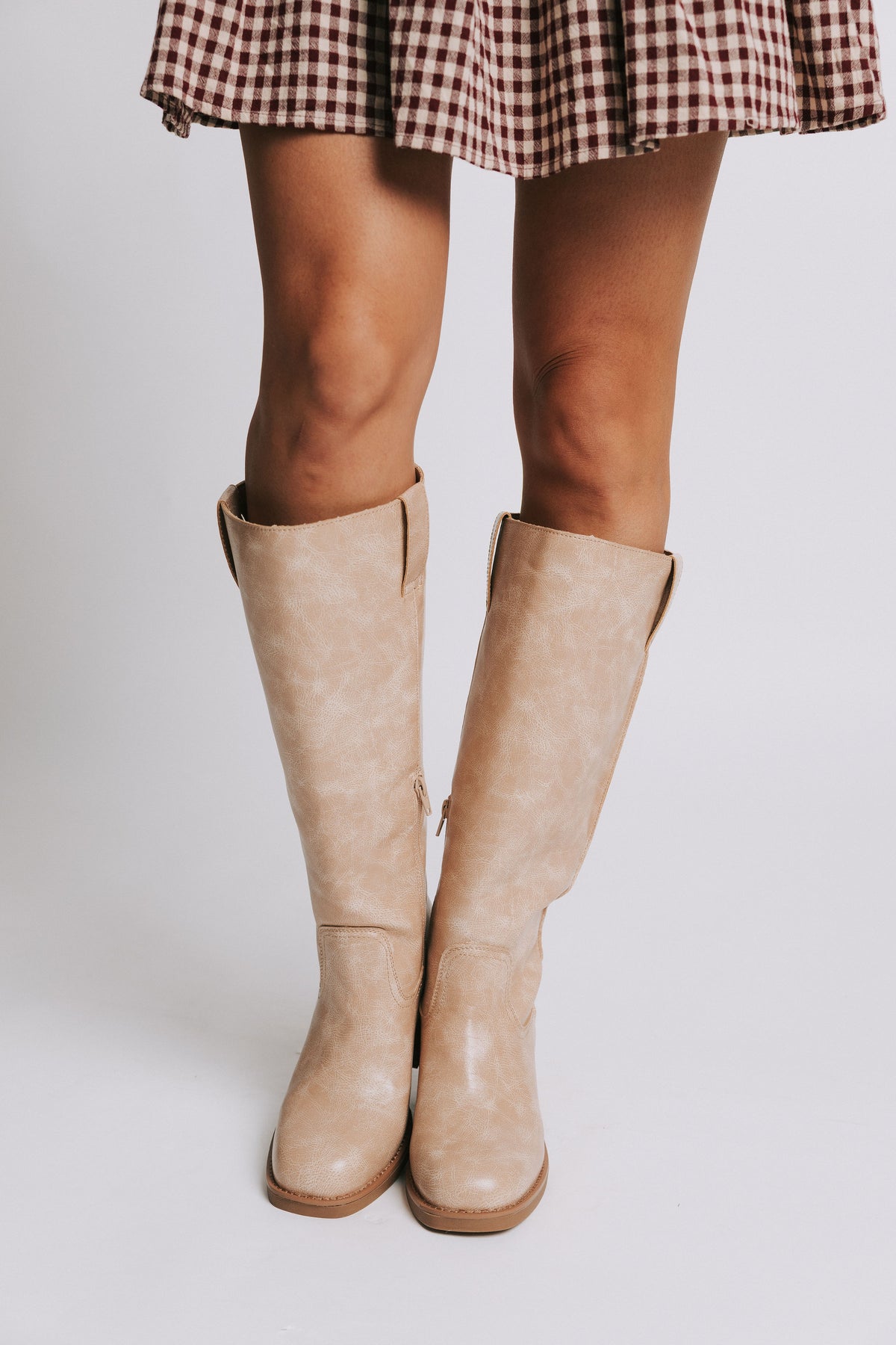MIA natural colored boots front