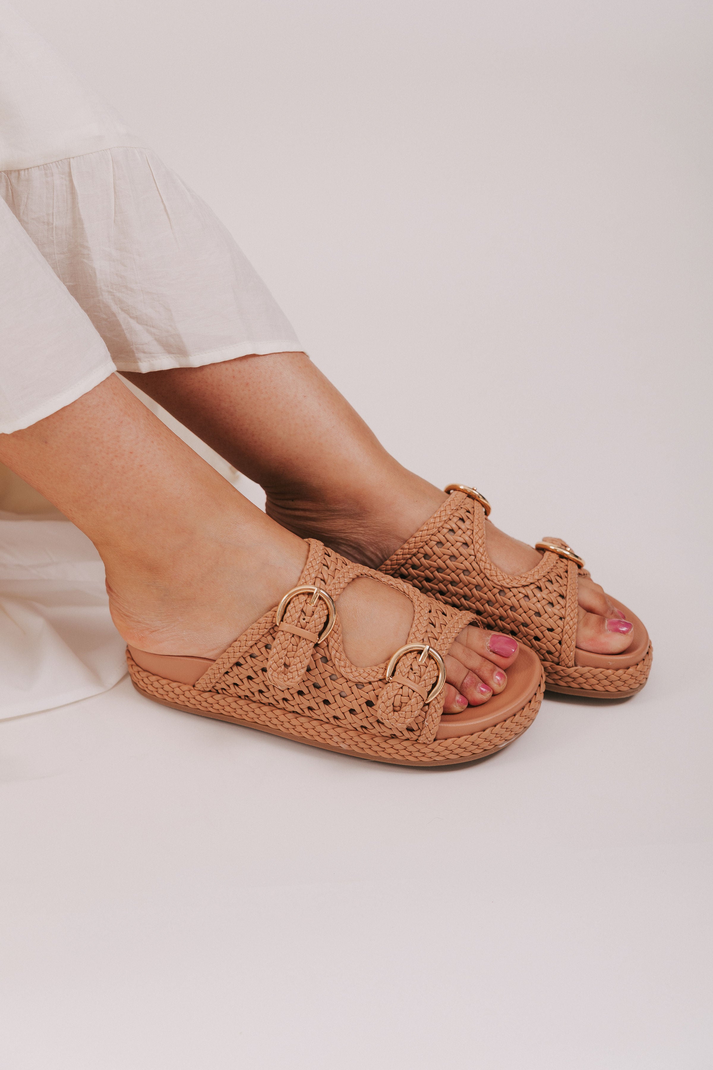 MIYU　38 MIA - Trendy Sandal - 3 Colors!