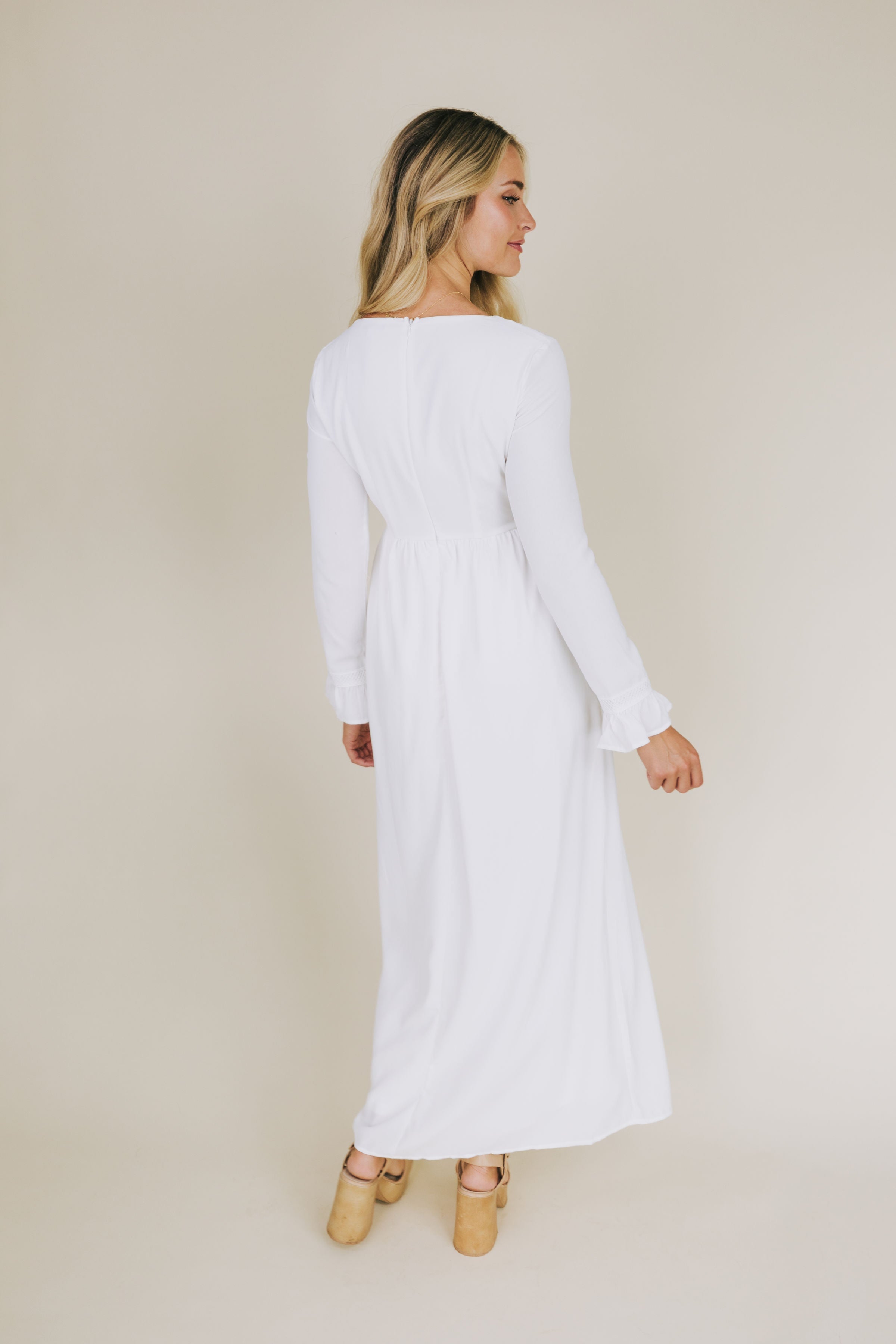 The White: Norma - One Loved Babe Exclusive The White: Norma - One Loved Babe Exclusive
