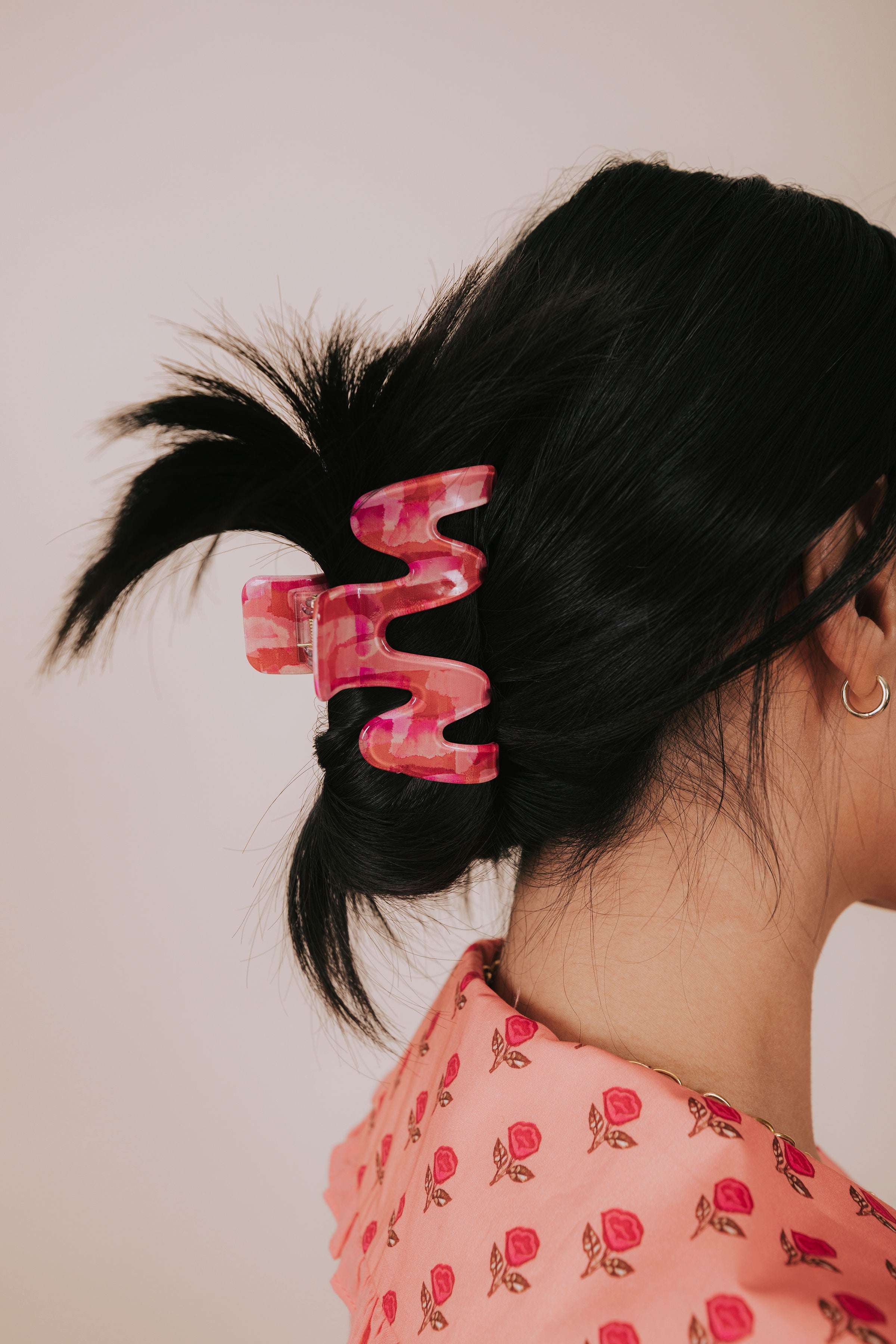 pink red purple wavy claw clip