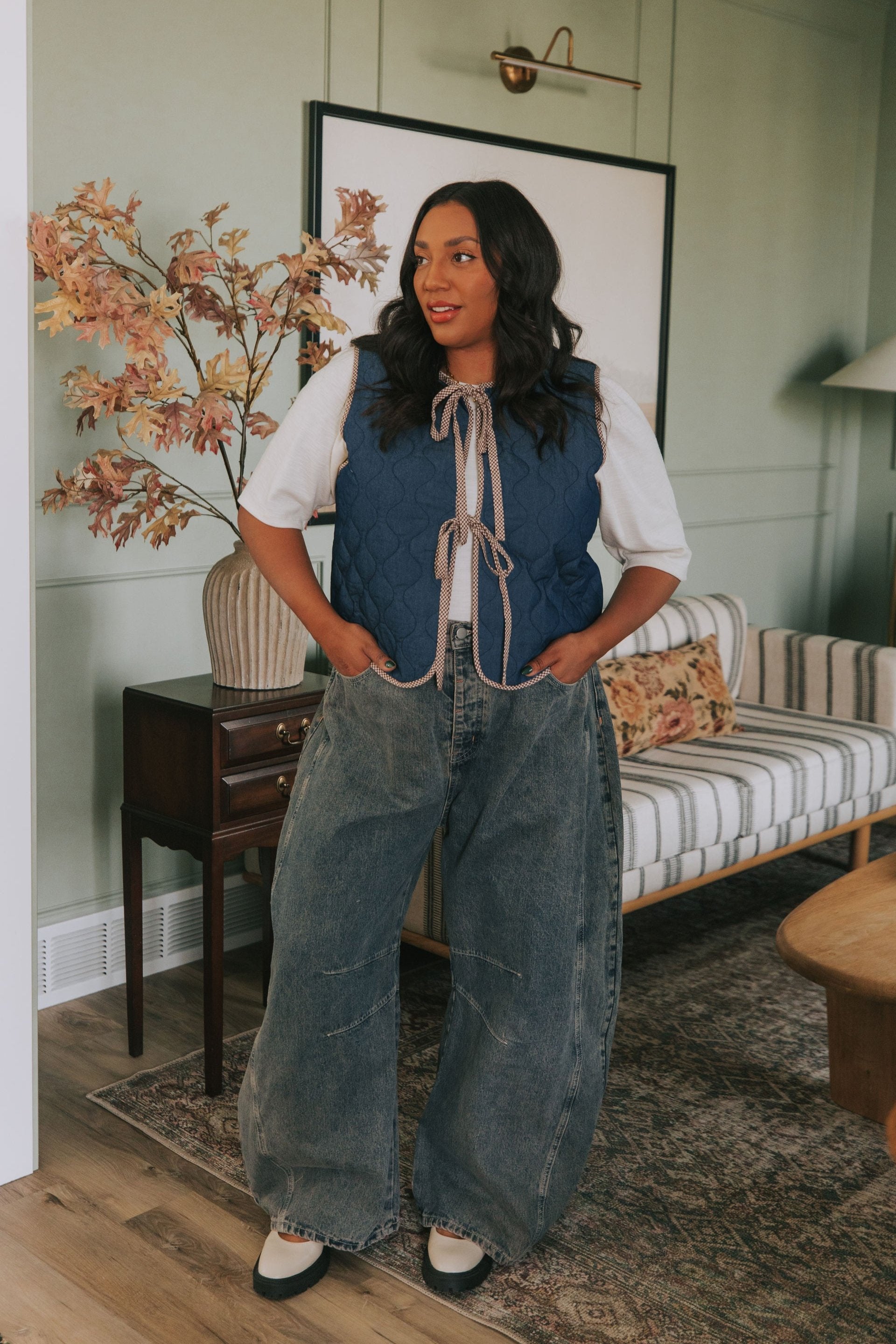 plus size quilted contrast tied vest model