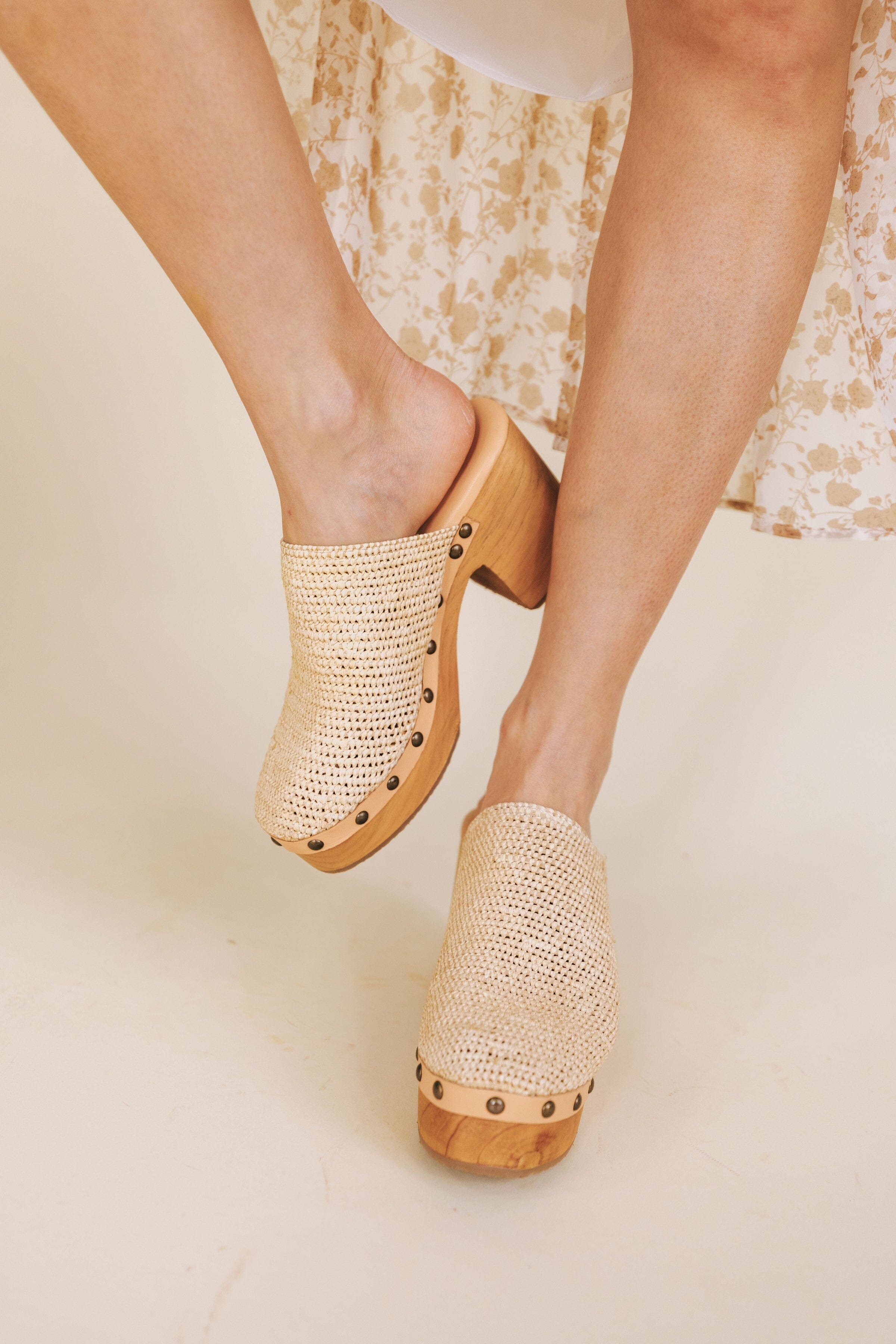 FREE PEOPLE - Claudia Crochet Clogs
