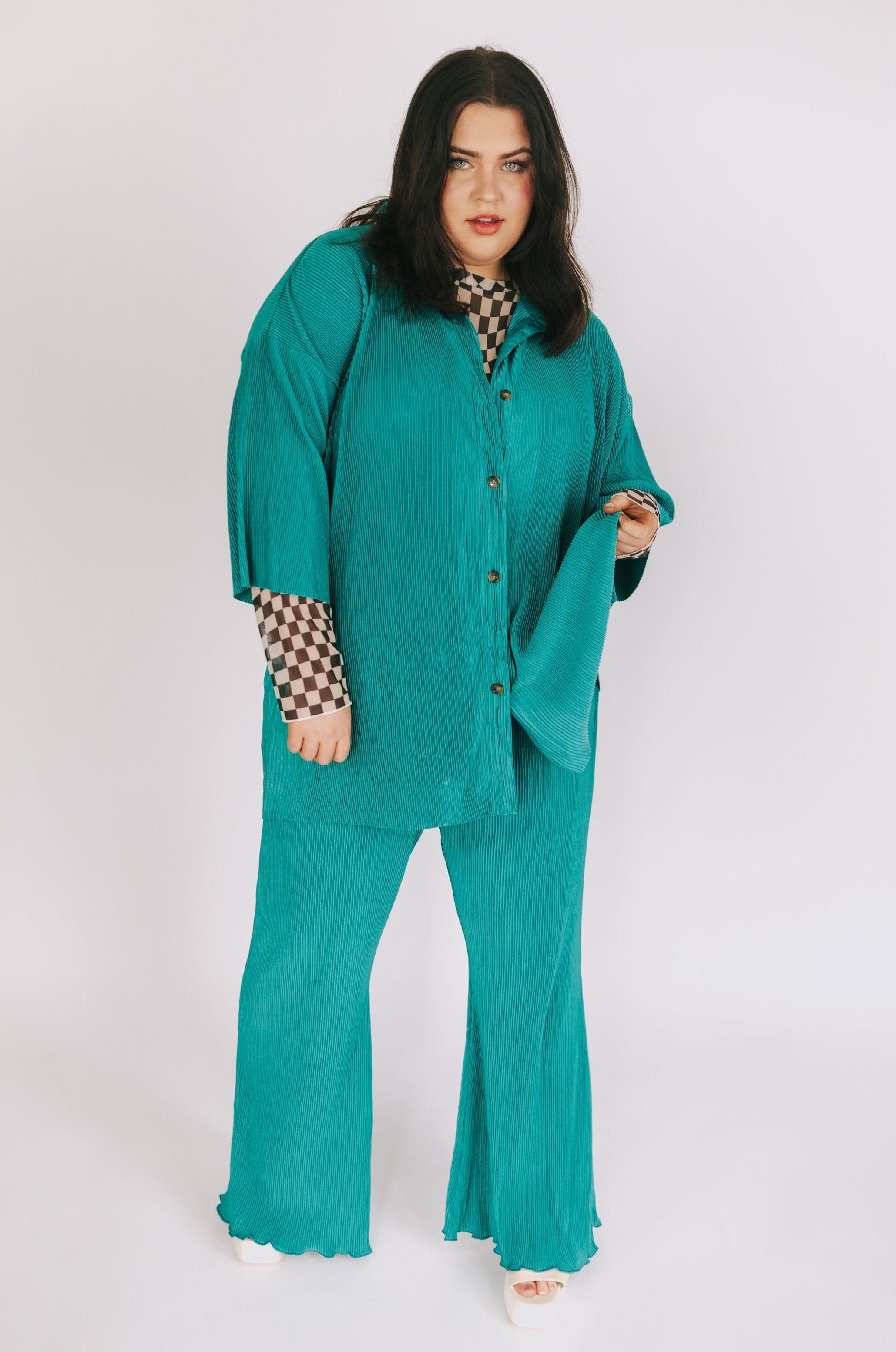 PLUS SIZE - Take It All Back Top - 2 Colors!