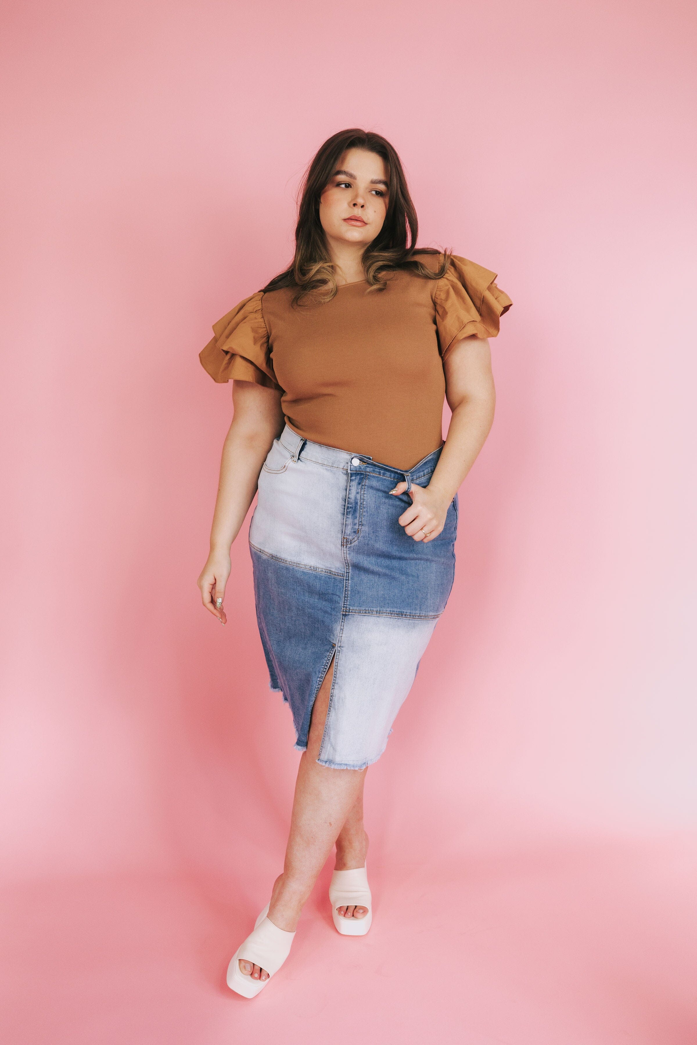 PLUS SIZE - Can't Come Down Skirt