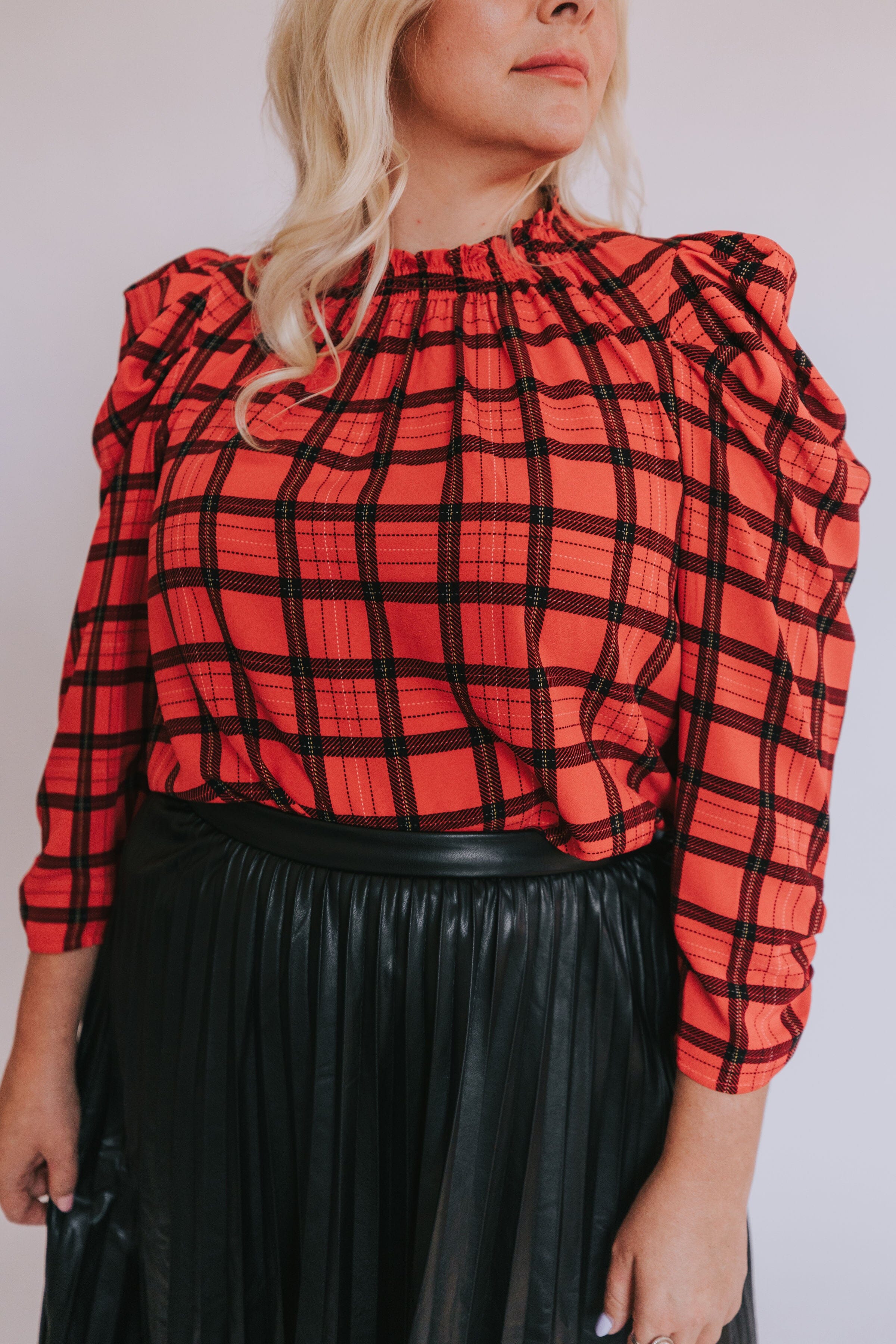 PLUS SIZE - Wrapped Up Top