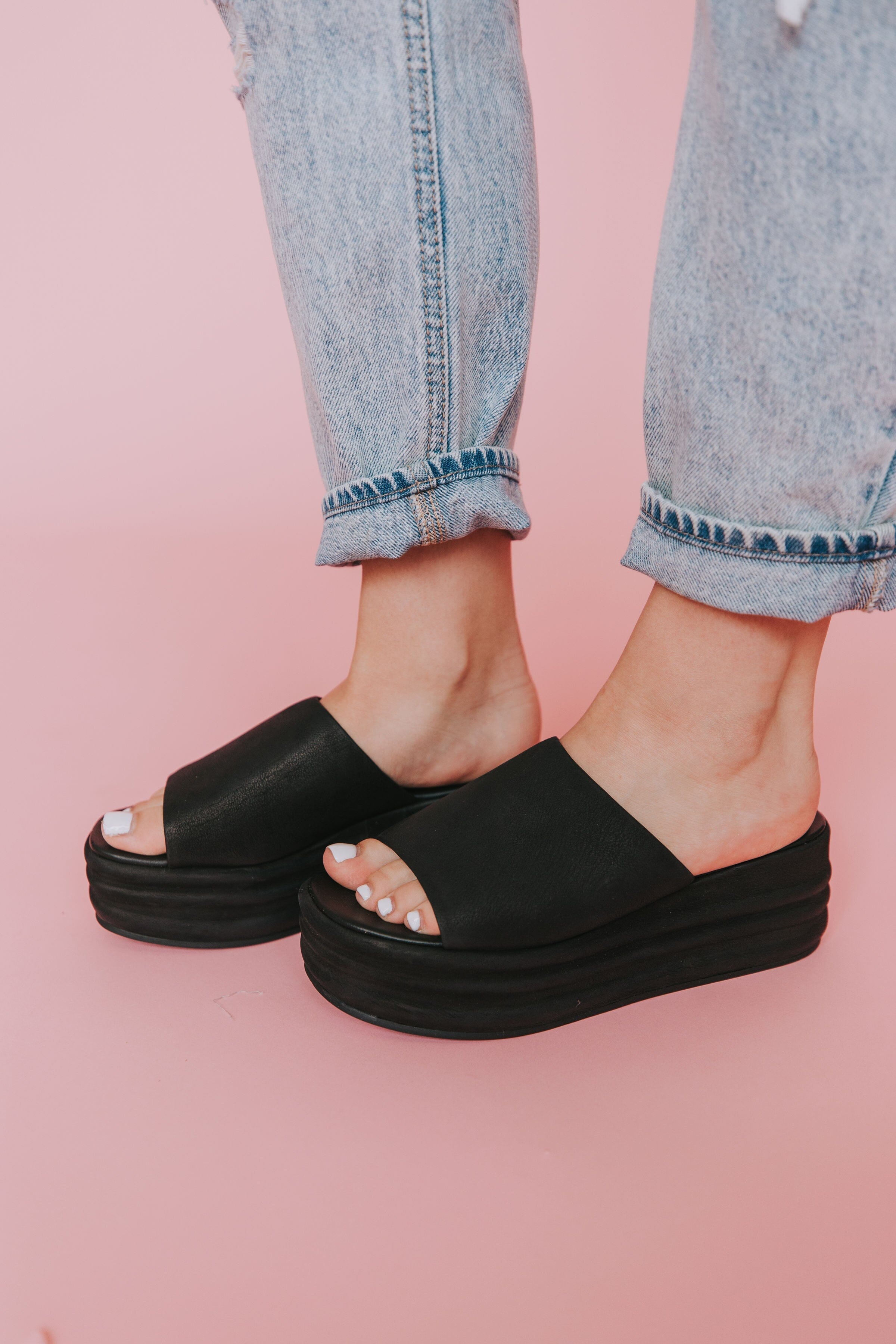 FREE PEOPLE - Harbor Flatform Sandals - 2 Colors!