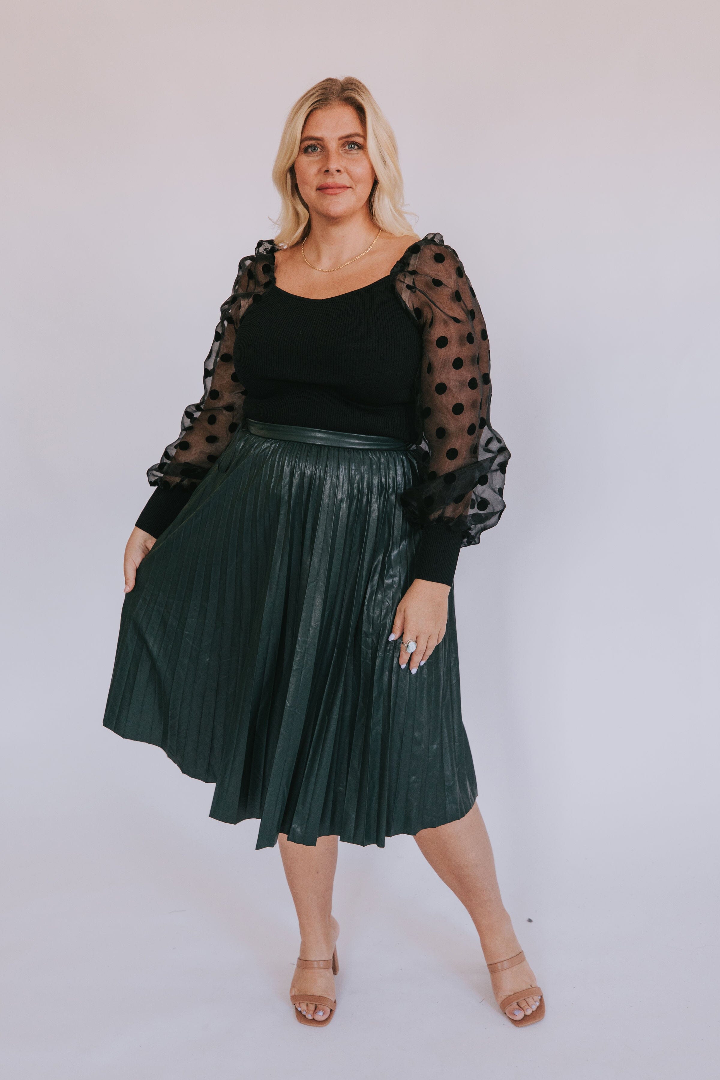 PLUS SIZE - Gather Together Top