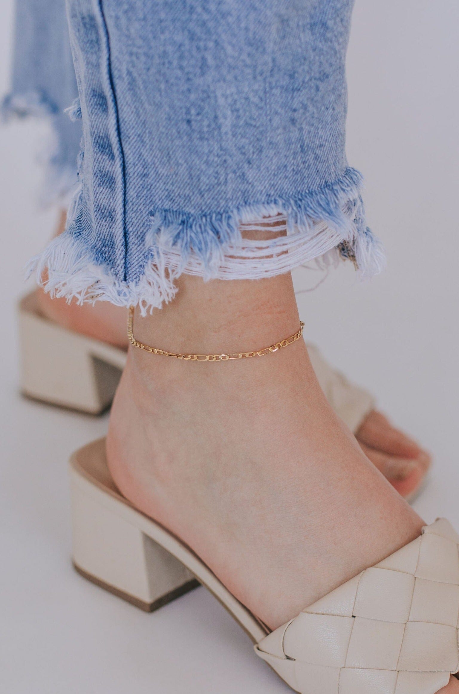 Petite Double Dip Anklet 
